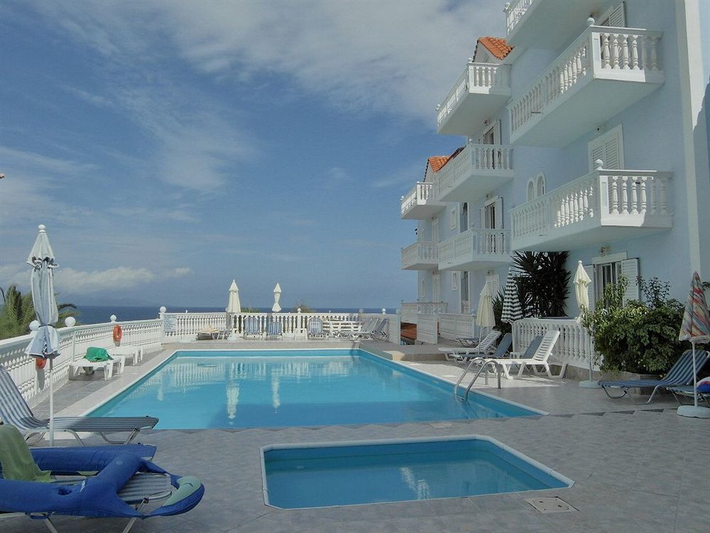 Clear Horizon Aparthotel Amoudi Ngoại thất bức ảnh