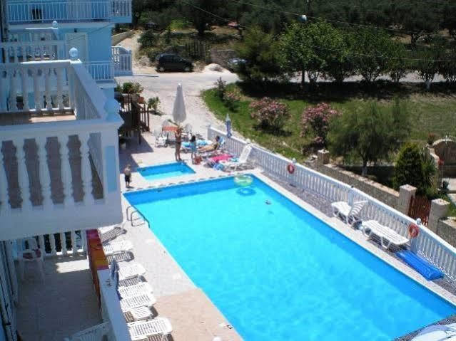 Clear Horizon Aparthotel Amoudi Ngoại thất bức ảnh